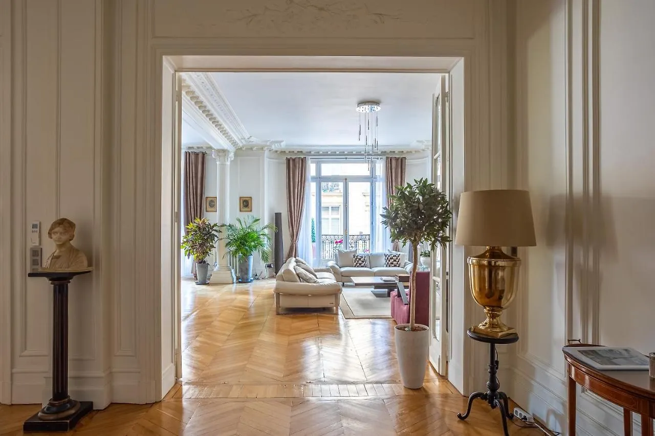 Apartment Prestigious Trocadero Paris