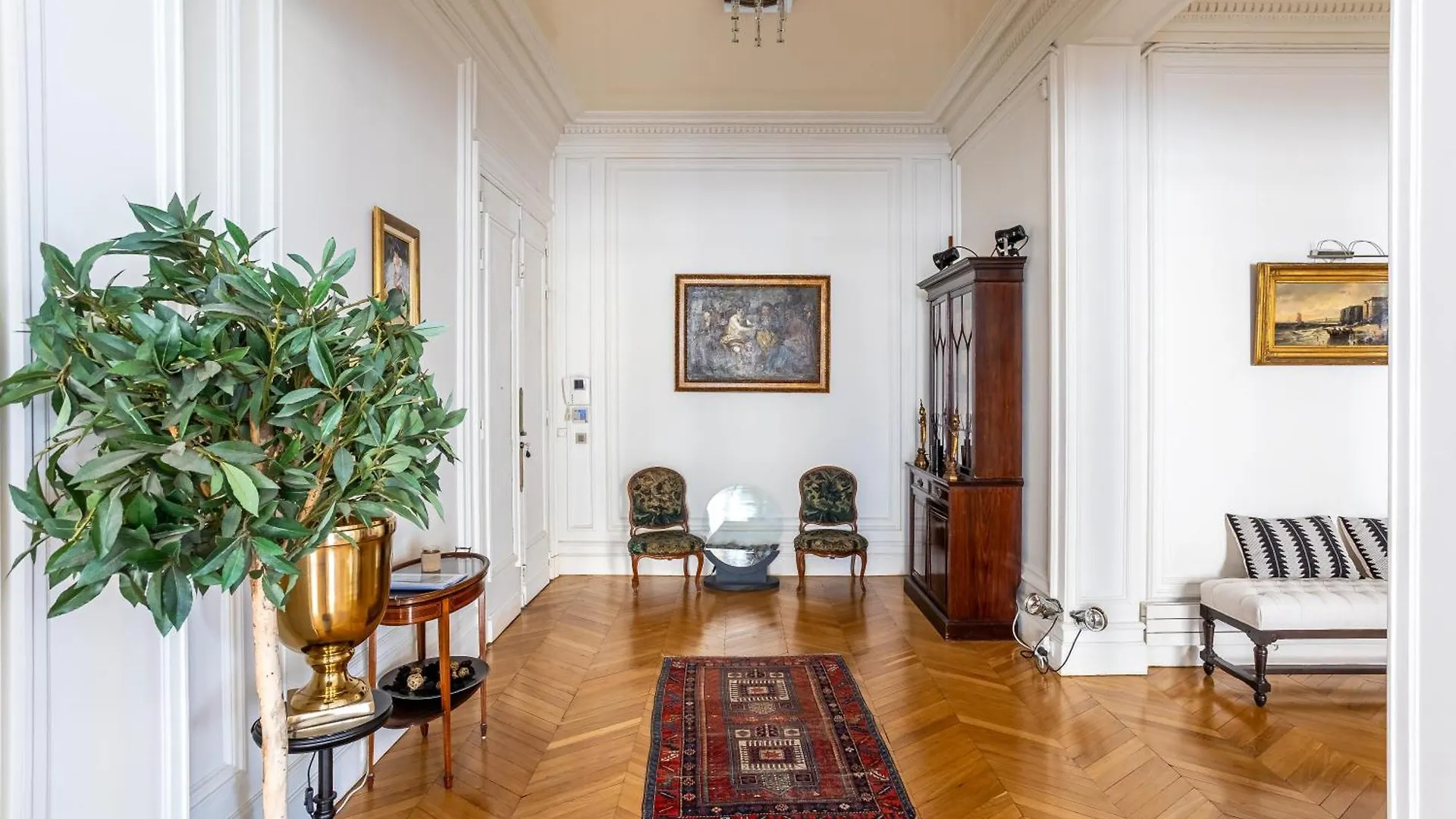 Apartment Prestigious Trocadero Paris