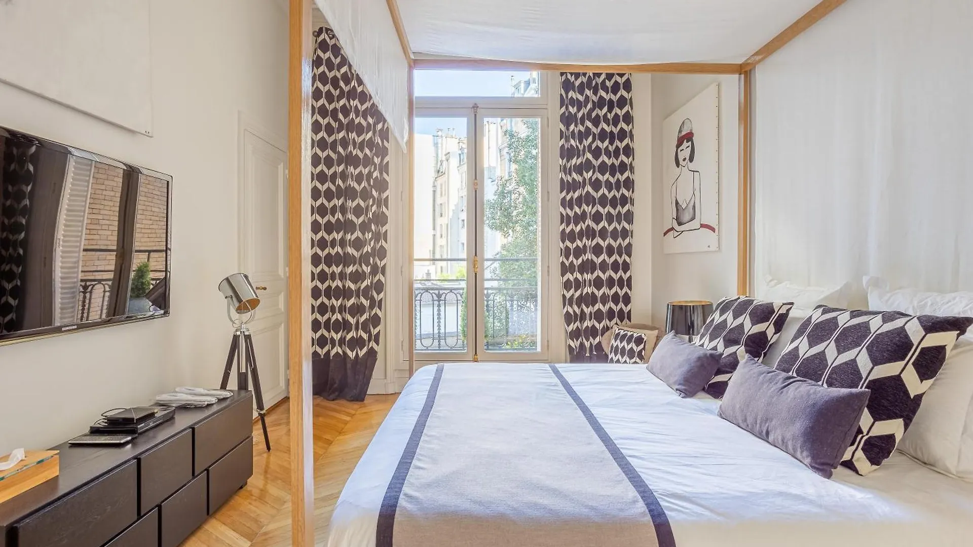 Prestigious Trocadero Apartment *