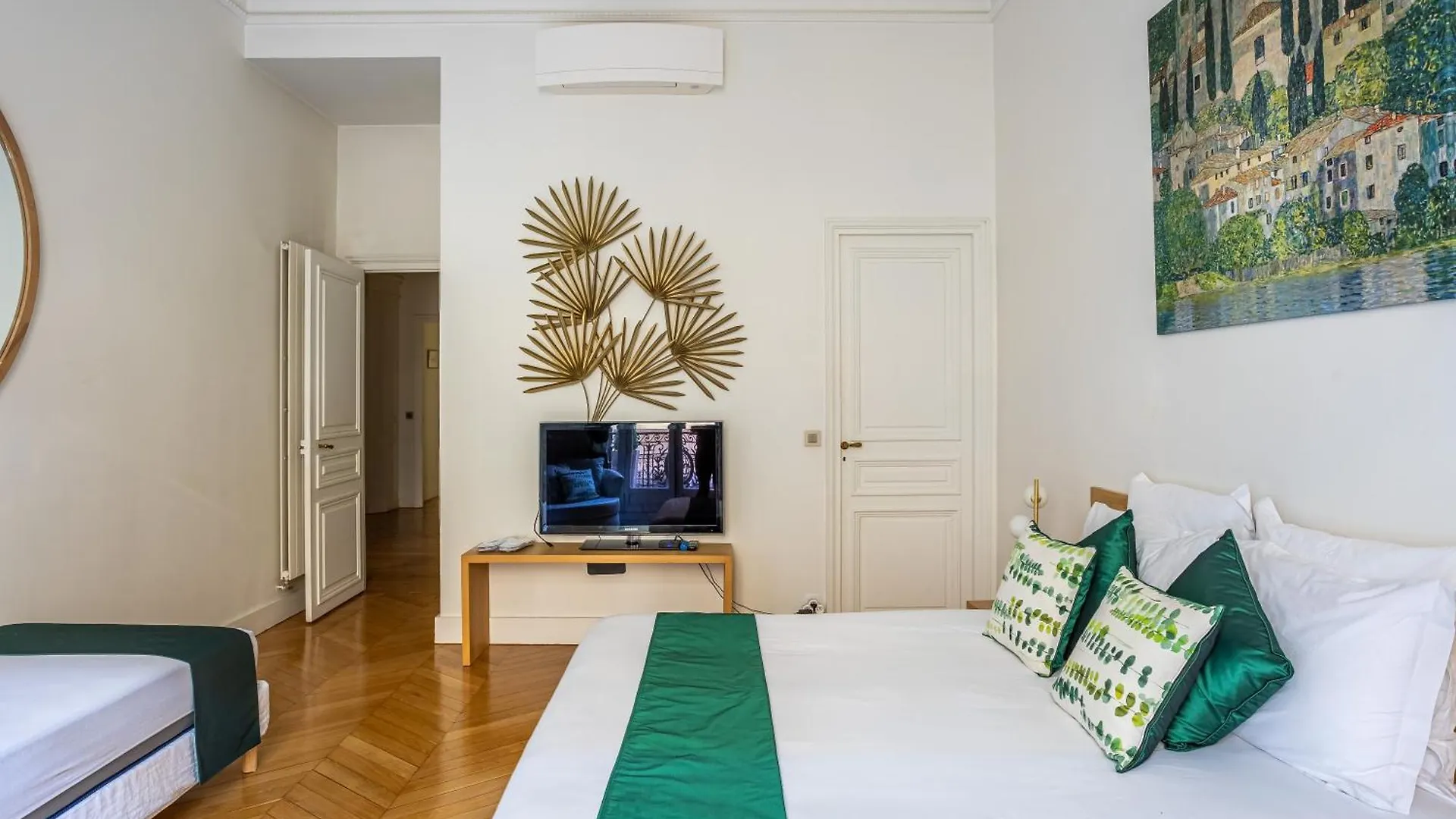 Apartment Prestigious Trocadero