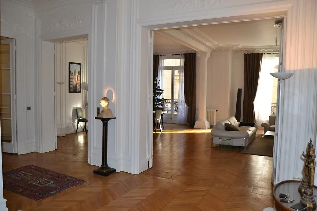 Prestigious Trocadero * Paris